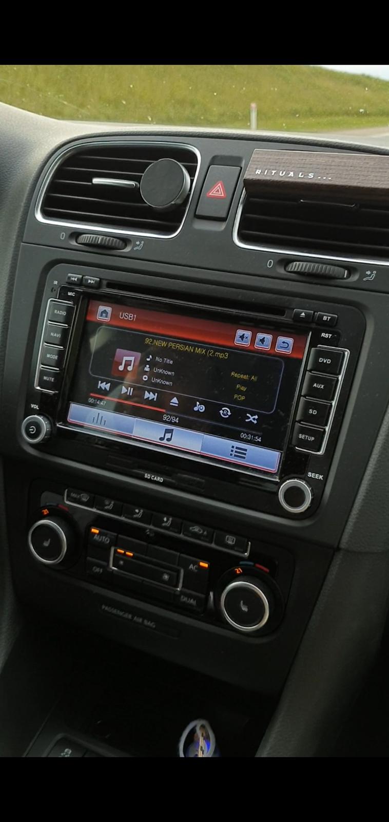 VW  GOLF 1,6 AUT. ( SOLGT ) billede 7