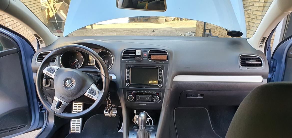 VW  GOLF 1,6 AUT. ( SOLGT ) billede 15