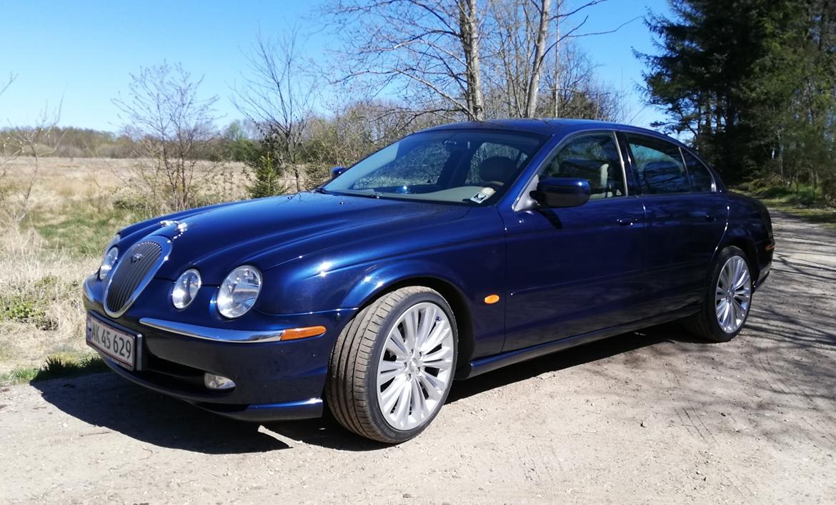 Jaguar S-type 4,0 V8 billede 1