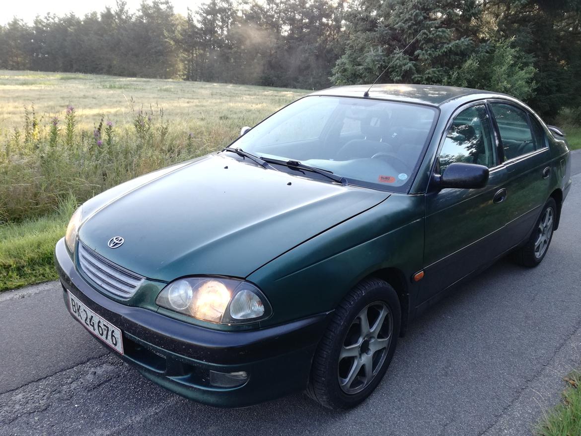 Toyota Avensis T22 billede 3