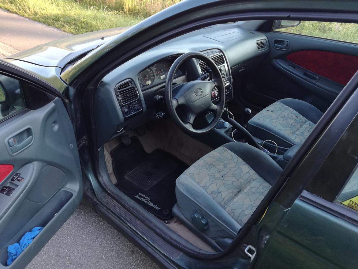 Toyota Avensis T22 billede 5