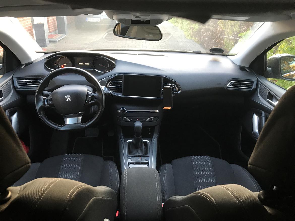 Peugeot 308 Allure SW 2.0 BlueHDI EAT6 billede 9