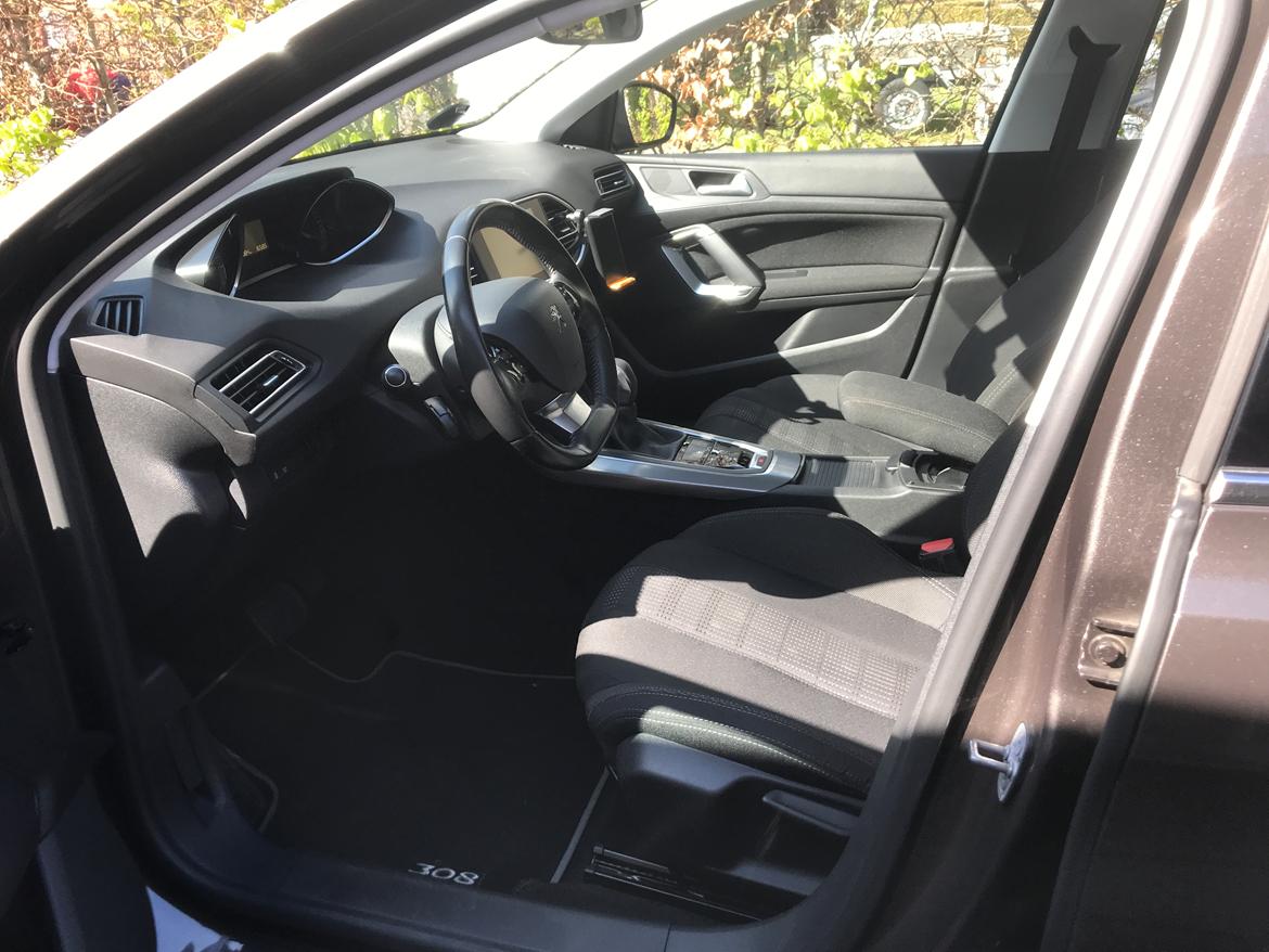Peugeot 308 Allure SW 2.0 BlueHDI EAT6 billede 10