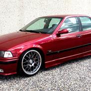 BMW E36 320i Sedan (SOLGT)