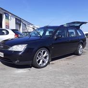 Ford Mondeo mk3 2.5 v6 ghia ( død ) 