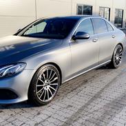Mercedes Benz E220 Avantgarde