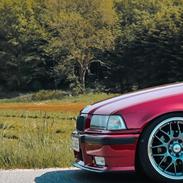 BMW E36 320i Sedan (SOLGT)