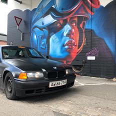 BMW E36 320i