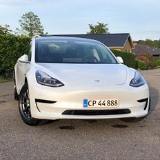 Tesla Model 3 Standard Range Plus