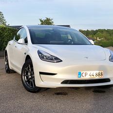 Tesla Model 3 Standard Range Plus