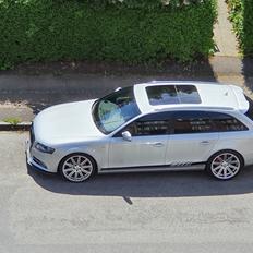 Audi A4 Avant B8 S-line med Panorama ( TIDL BIL )
