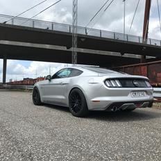 Ford Mustang GT