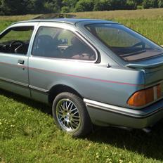 Ford Sierra 1.8 ohc med automatgearkasse