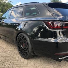 Seat Leon ST Cupra 290