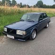 Volvo 240 DL