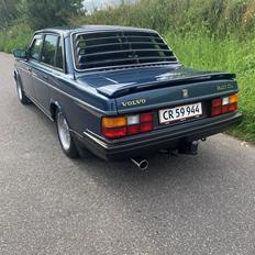 Volvo 240 DL