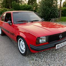 Opel Ascona B
