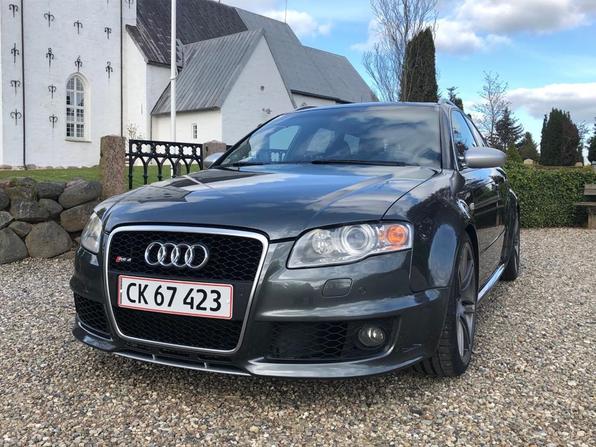 Audi RS4 Avant Quattro motorsport 420hk billede 2