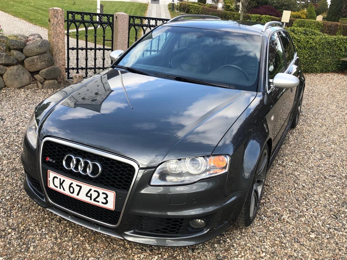 Audi RS4 Avant Quattro motorsport 420hk billede 1