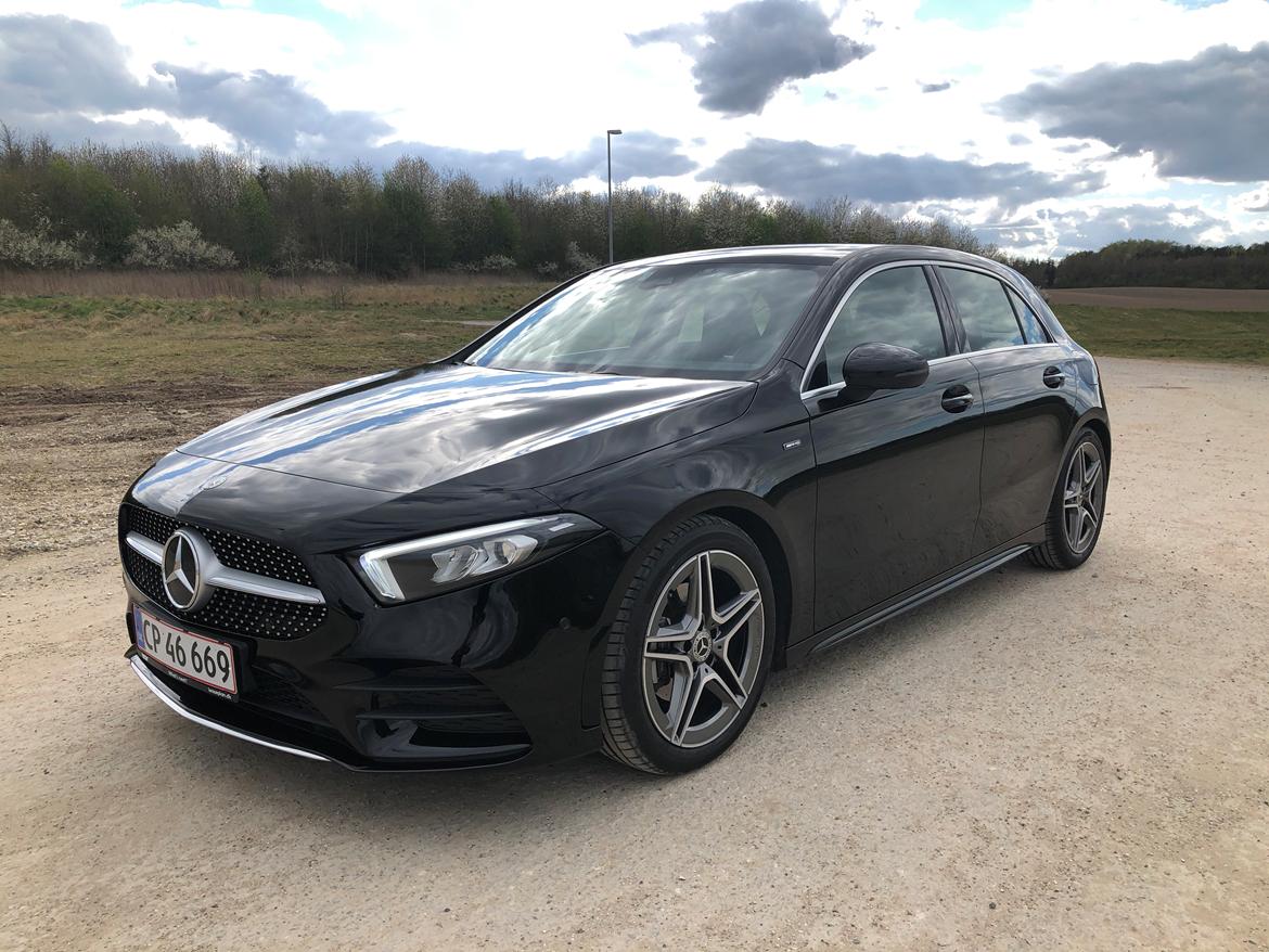 Mercedes Benz A200d AMG-Line billede 1