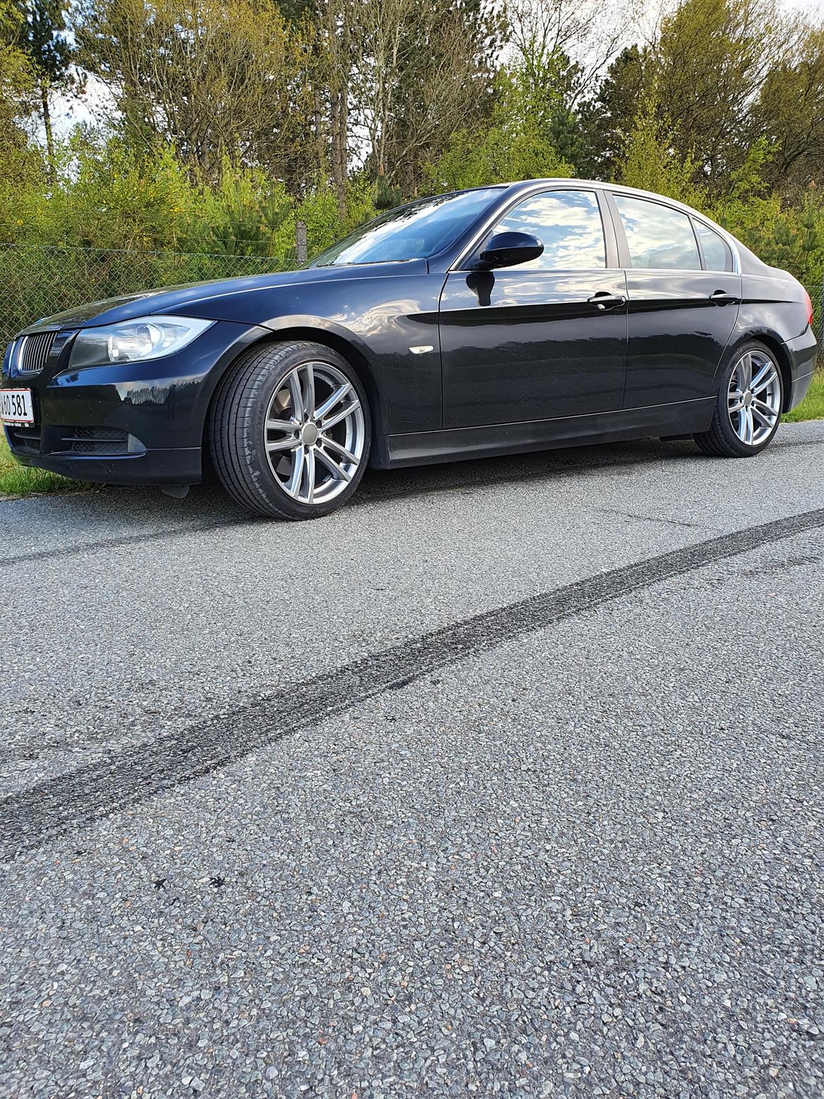 BMW 325i billede 2
