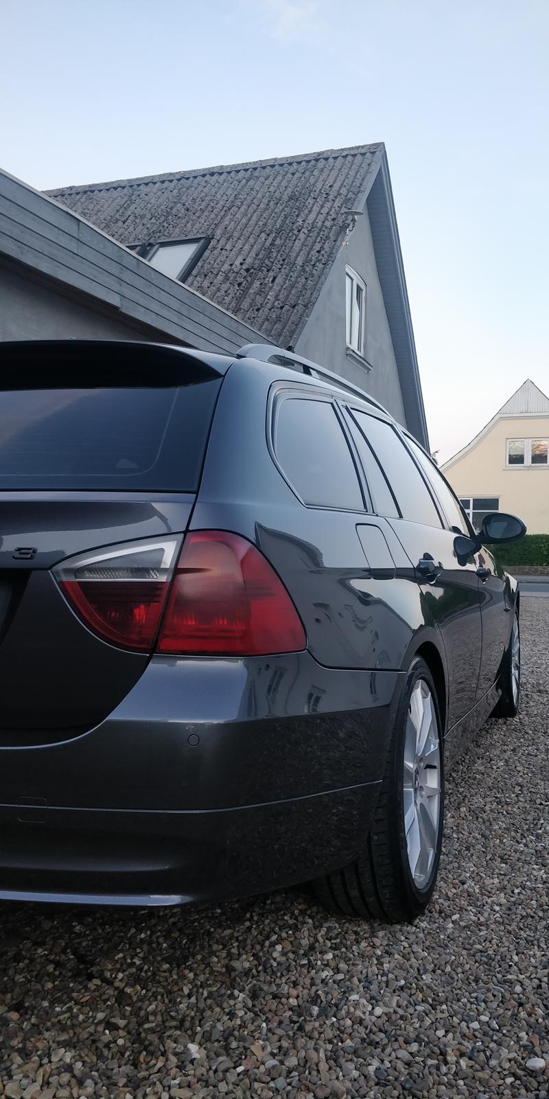 BMW 320d touring billede 20