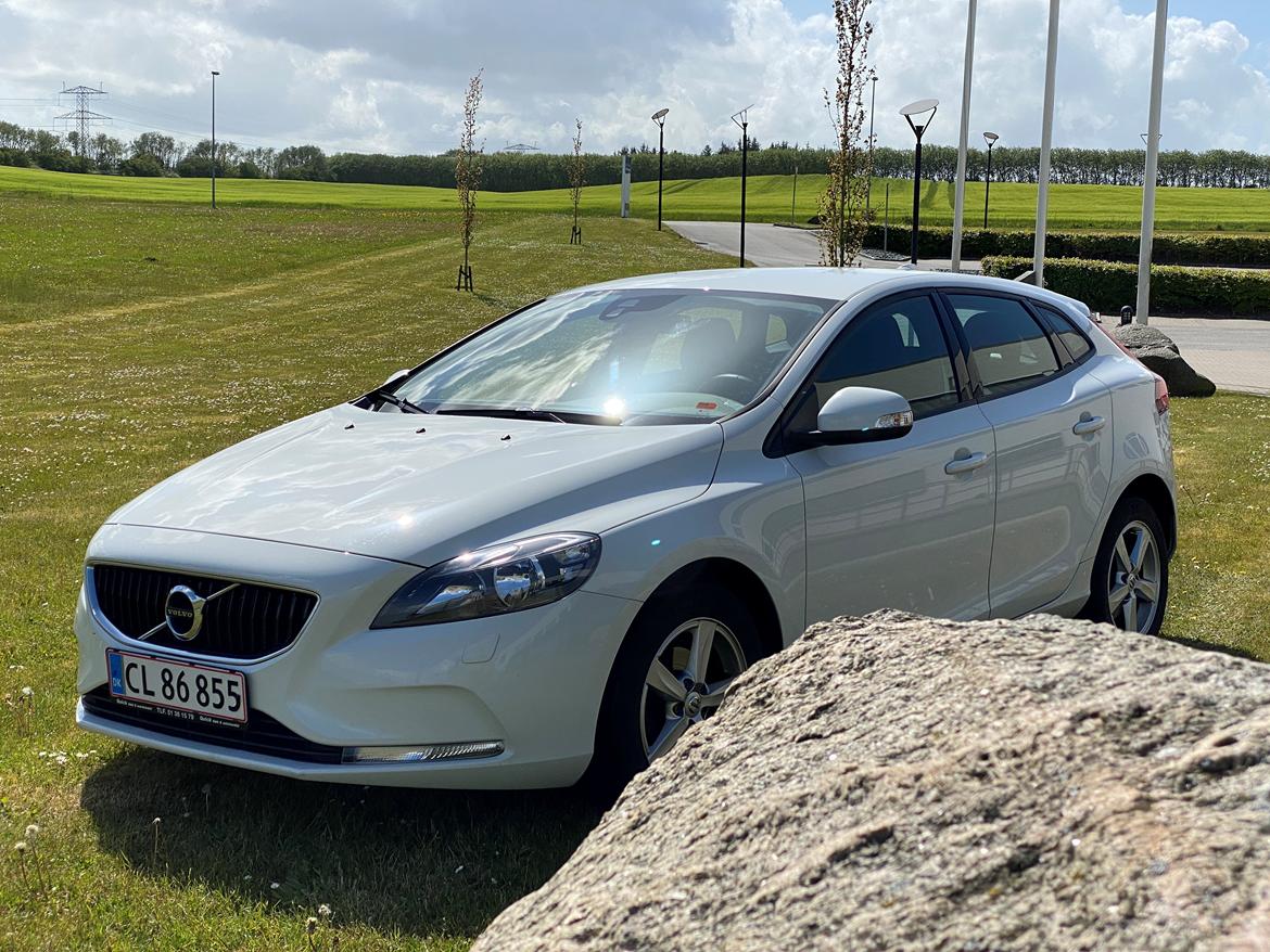 Volvo V40 2.0 D2 billede 1