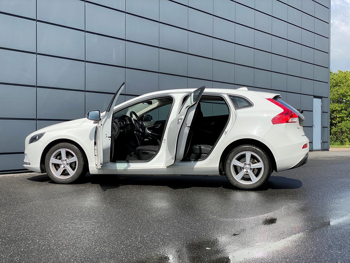 Volvo V40 2.0 D2 billede 4