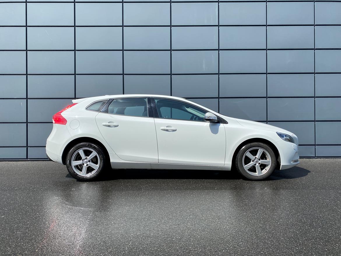 Volvo V40 2.0 D2 billede 14