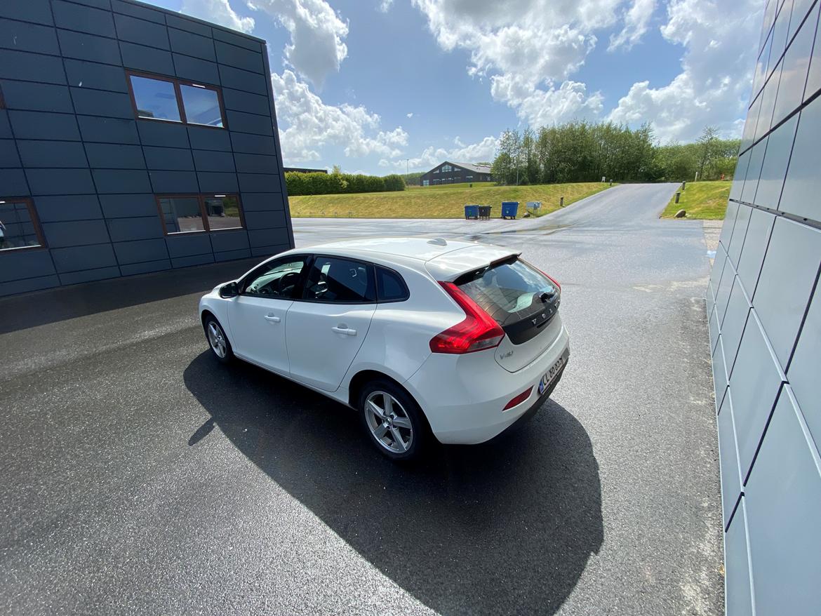 Volvo V40 2.0 D2 billede 23