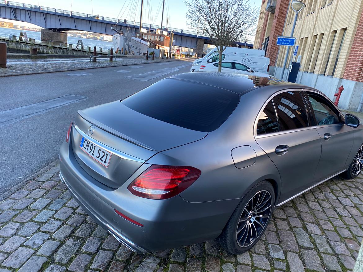 Mercedes Benz E220 Avantgarde billede 2