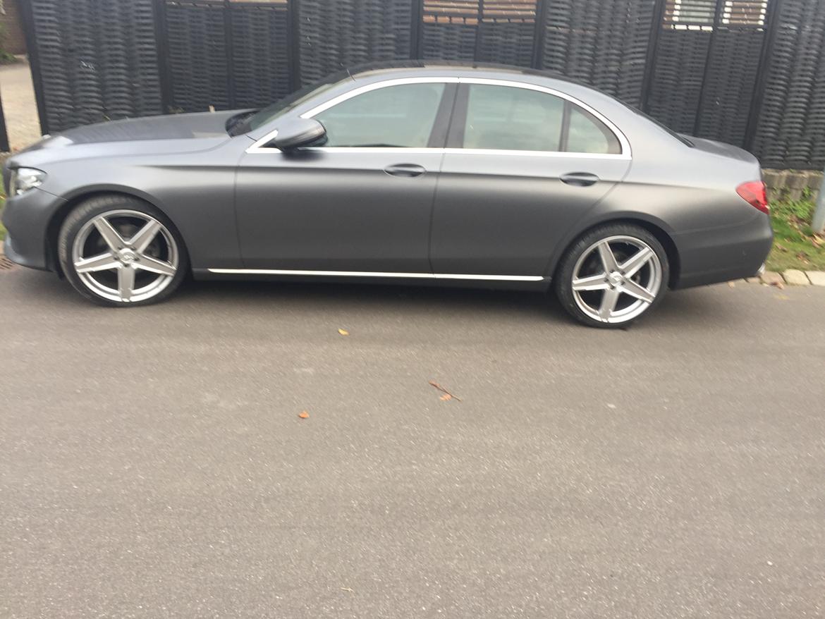 Mercedes Benz E220 Avantgarde billede 10