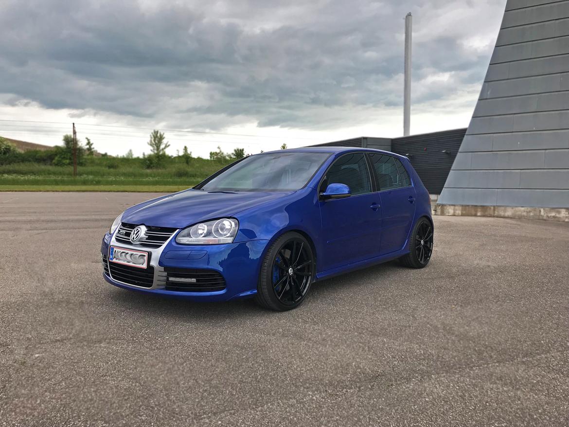 VW Golf 5 R32 billede 2