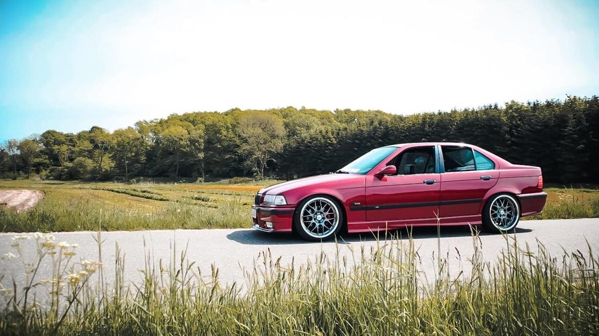 BMW E36 320i Sedan (SOLGT)  billede 5