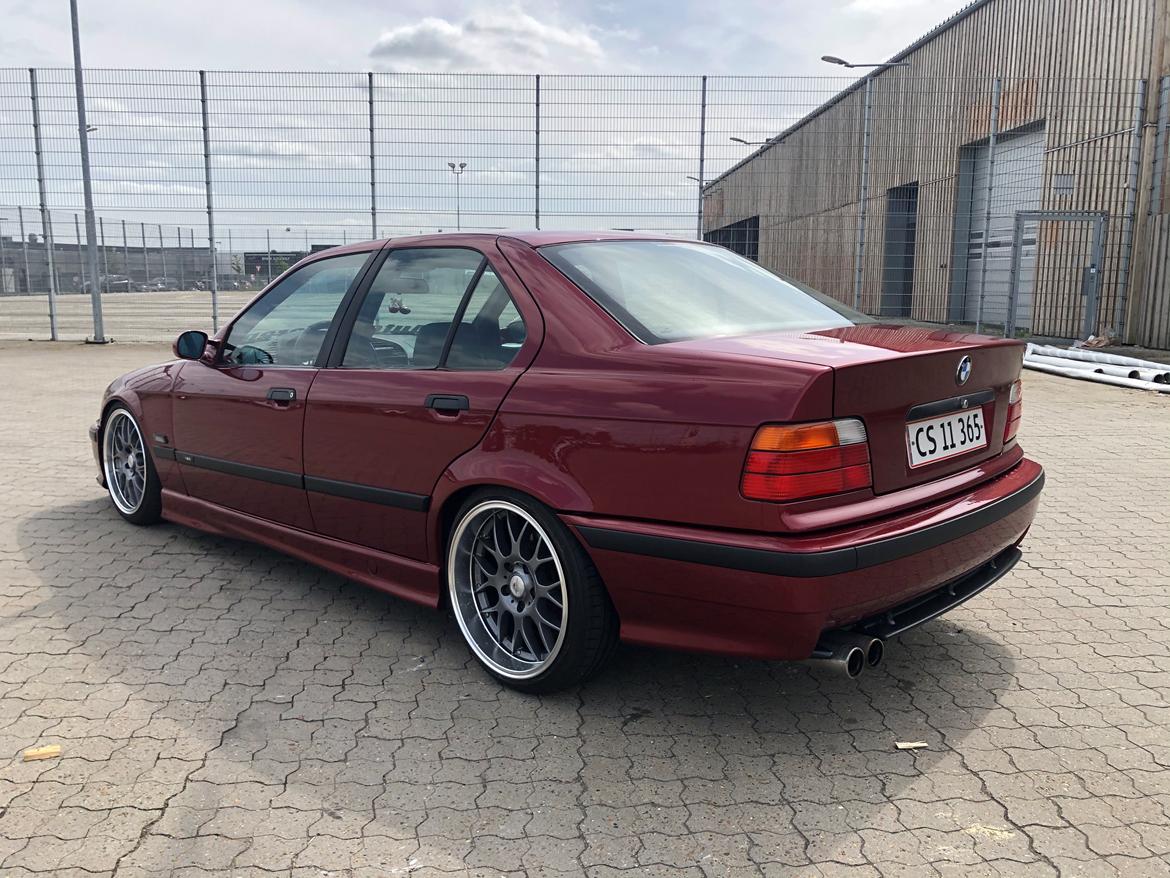 BMW E36 320i Sedan (SOLGT)  billede 19