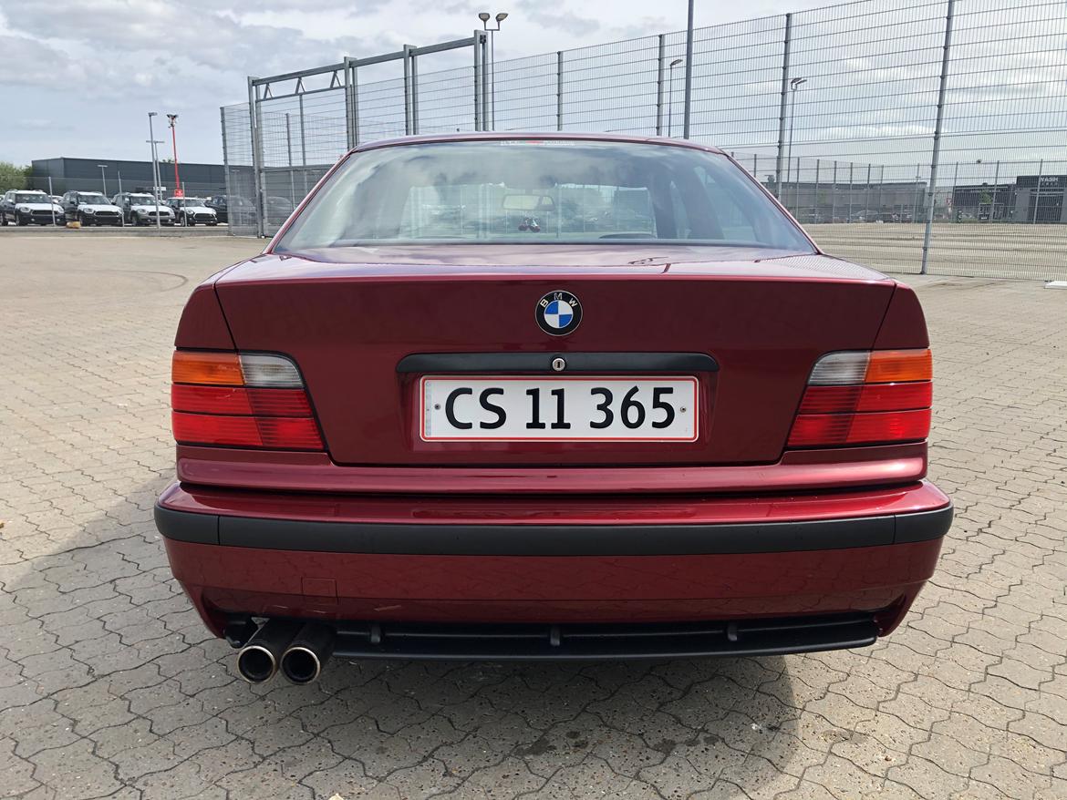 BMW E36 320i Sedan (SOLGT)  billede 22