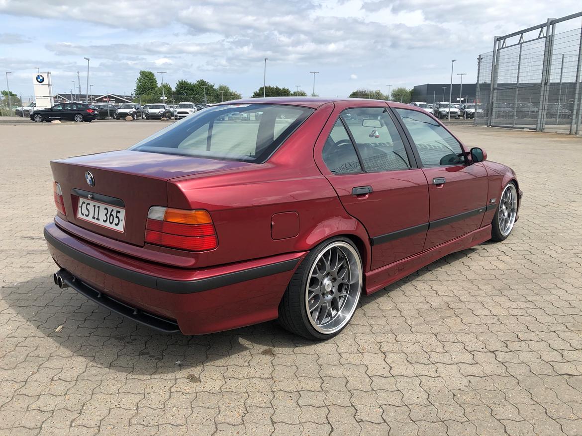 BMW E36 320i Sedan (SOLGT)  billede 23