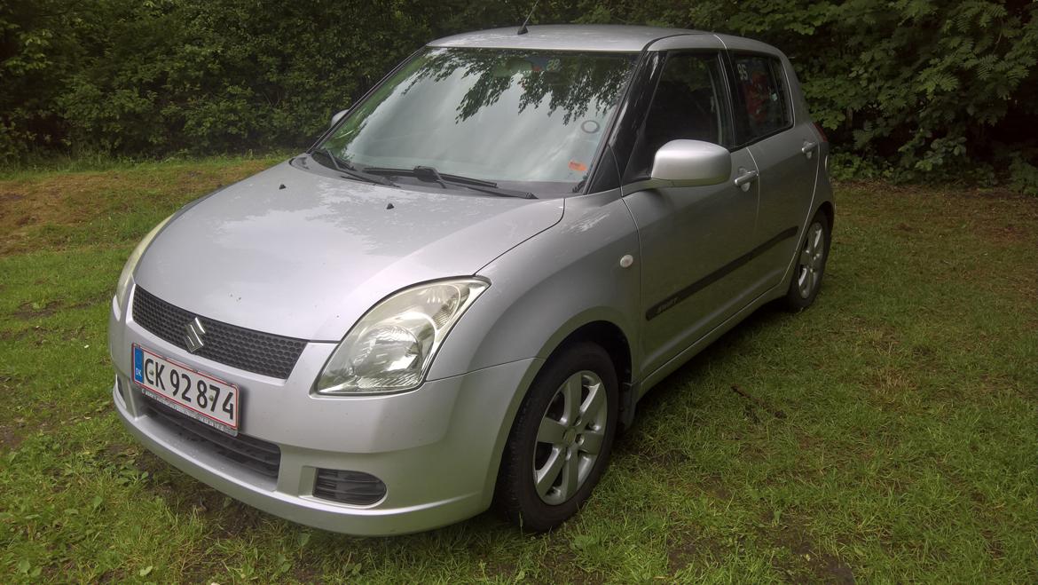 Suzuki Swift 1,3 billede 1