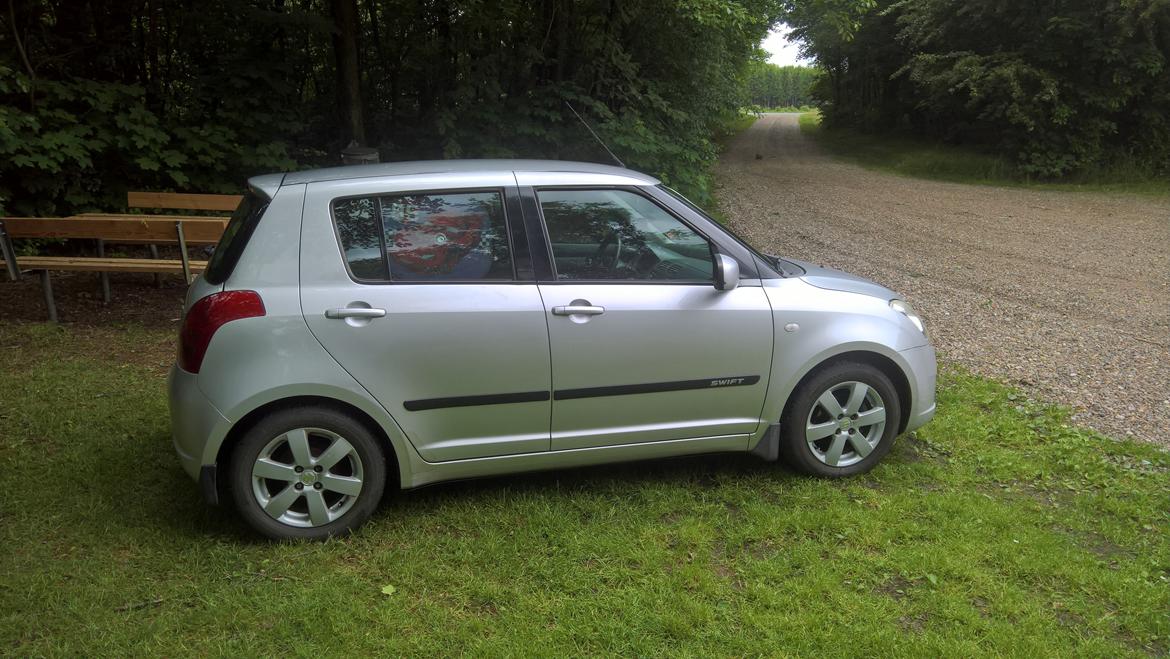 Suzuki Swift 1,3 billede 5