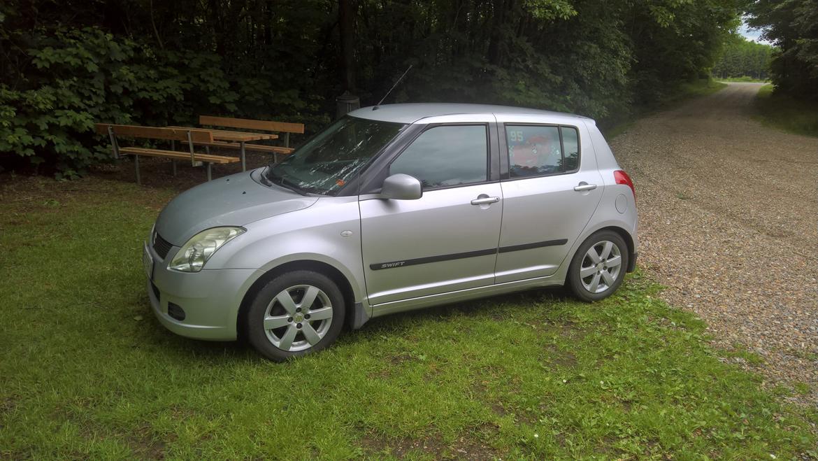 Suzuki Swift 1,3 billede 10