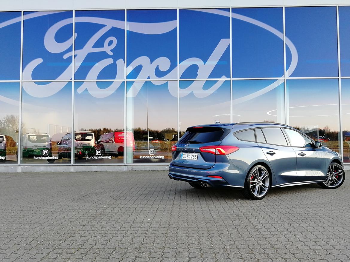 Ford Focus stc. ST-line business billede 2