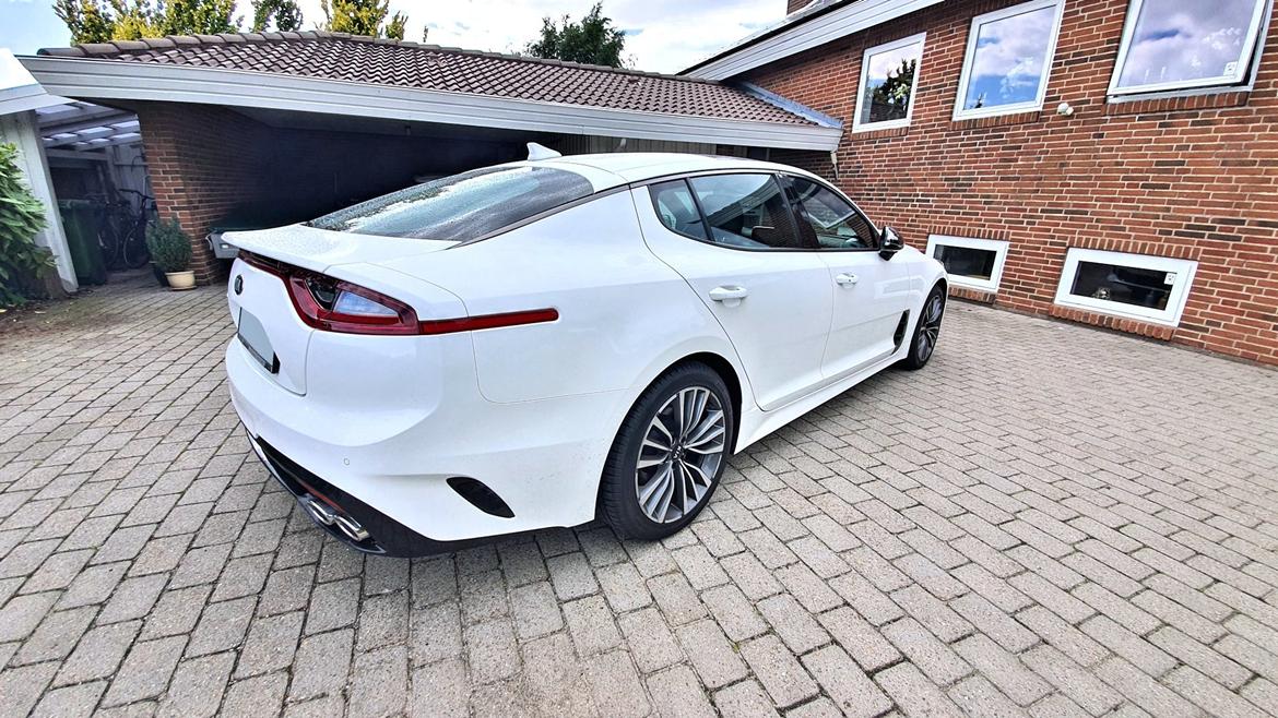 Kia Stinger 2.2 CRDi GT-Line RWD billede 14