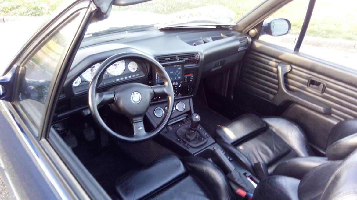 BMW E30 325i billede 8