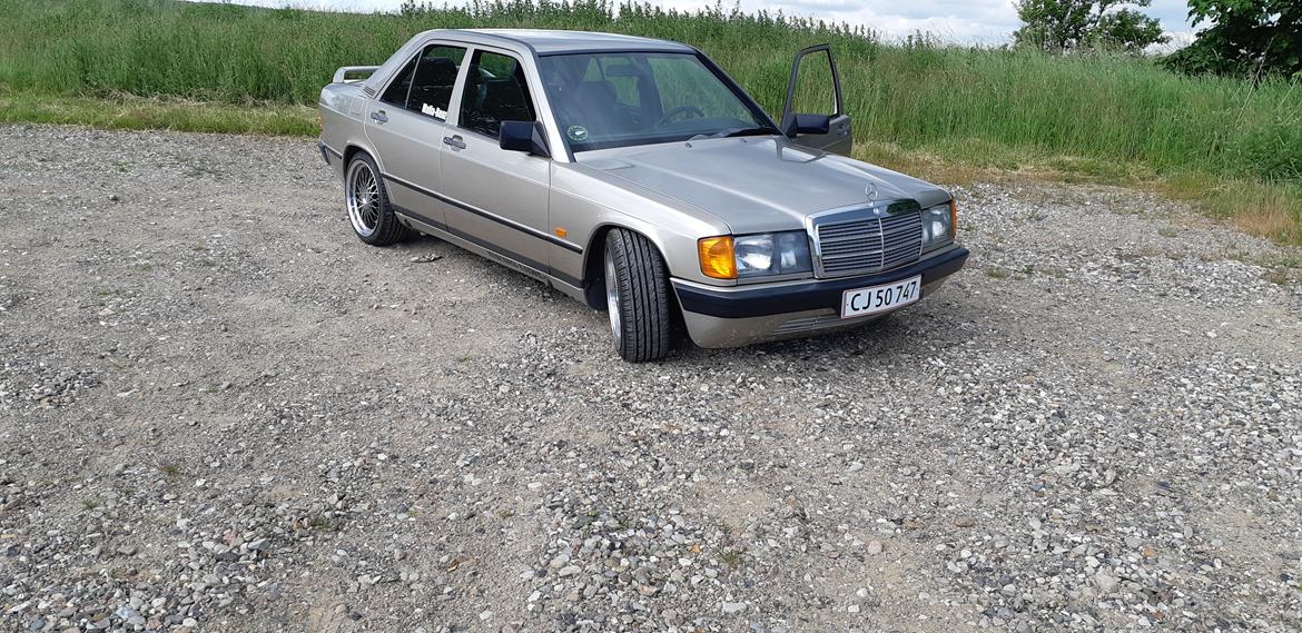 Mercedes Benz w201 190E billede 1