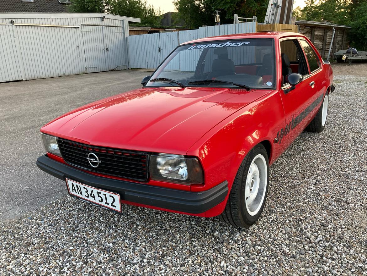 Opel Ascona B billede 1