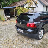 VW Golf 5 GTI DSG. Daily.