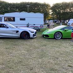 Mercedes Benz AMG GT-R