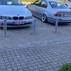 BMW E39 523ia