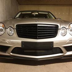 Mercedes Benz E500 5.0 V8