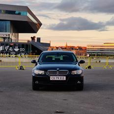BMW 325i Touring E91
